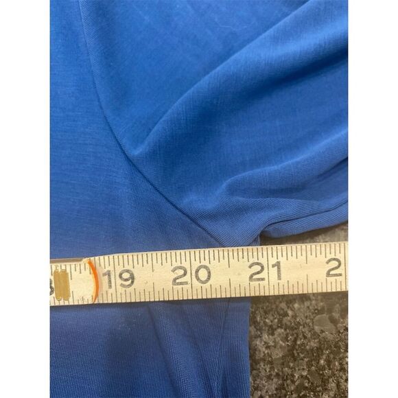 All in Favor Women's V-Neck 3/4 Sleeve Blue Blouse Size L Casual NWT - Picture 3 of 6
